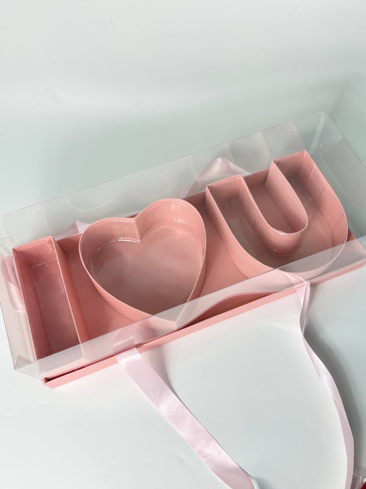 Коробка розов I love you с прозр крыш